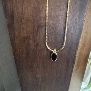 Vintage Avon Midnight Touch 16" pendant
Necklace